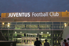 1_Juventus-Stadio-Insegna-003-